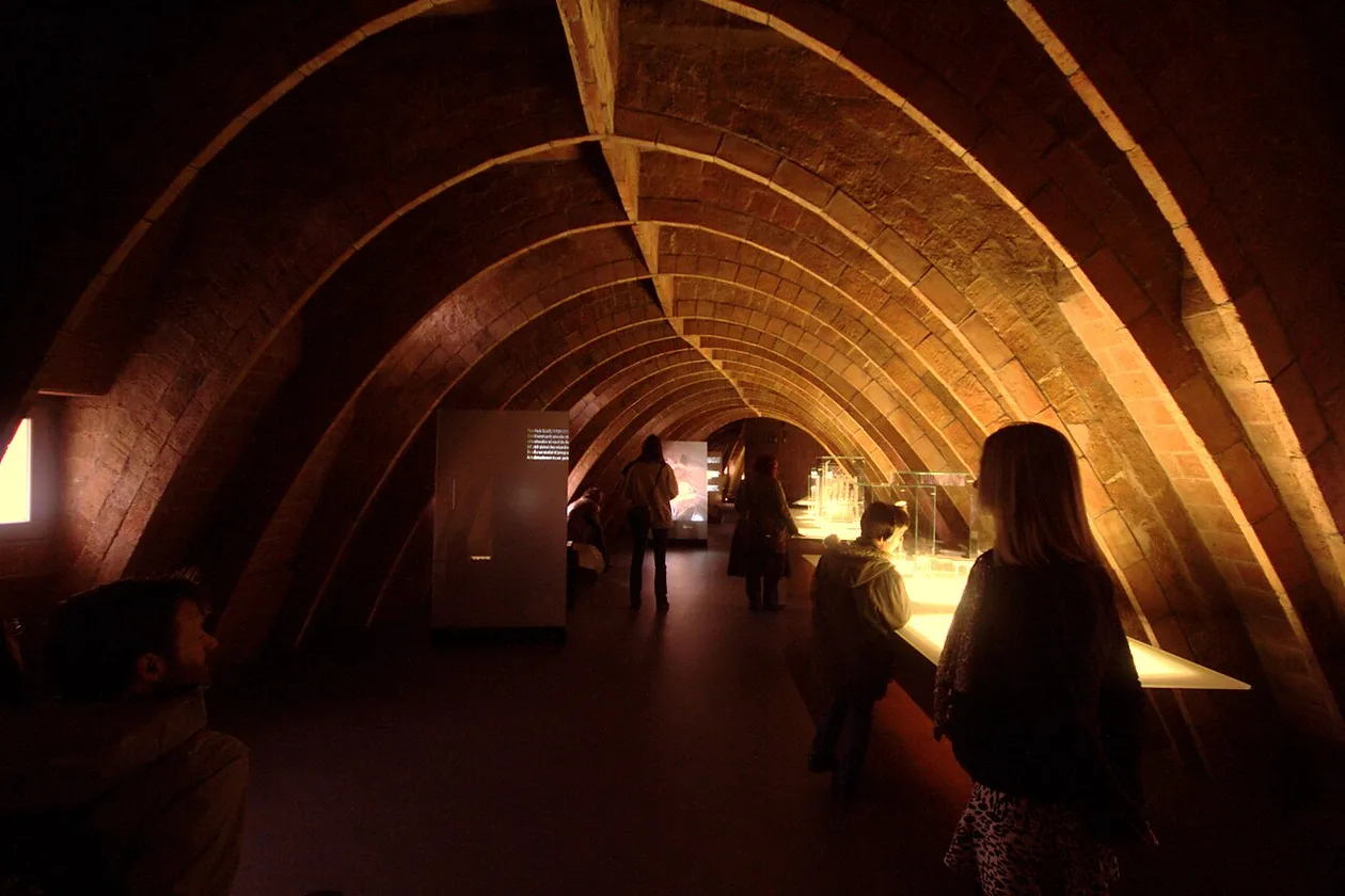 Brick catenary arches of the Casa Milà attic, now the Espai Gaudí exhibition