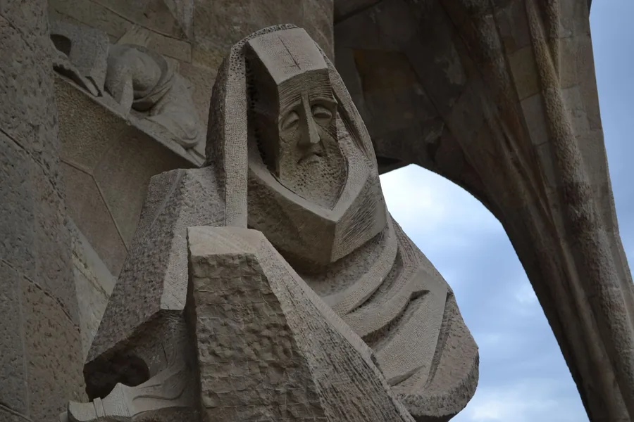 Sagrada Família — angular Passion facade sculptures by Subirachs