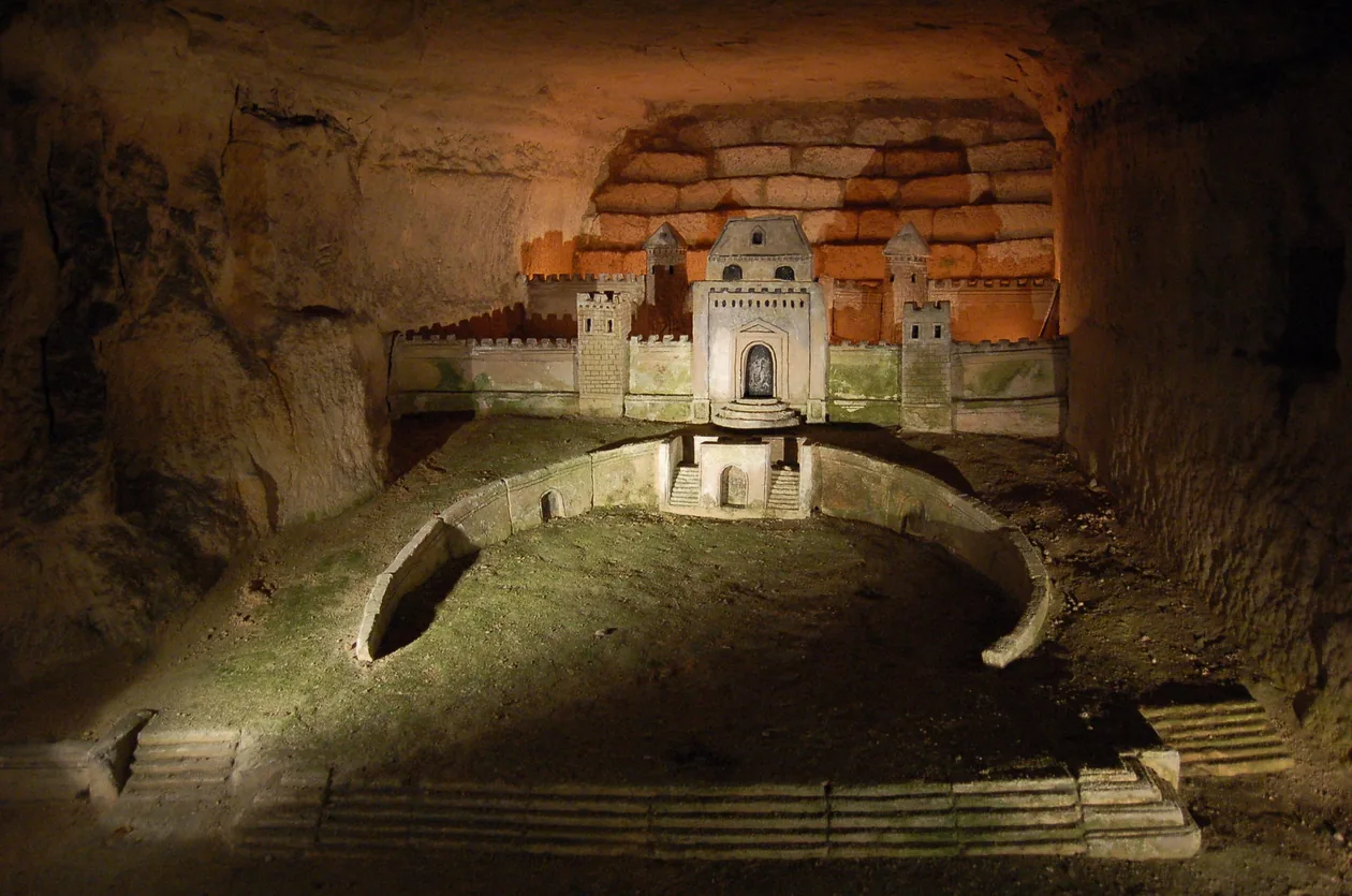 François Décure's limestone relief carvings of Port-Mahon fortress — Catacombs of Paris