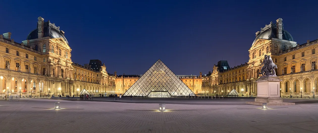Louvre Museum — Cour Napoléon with pyramid entrance, Paris