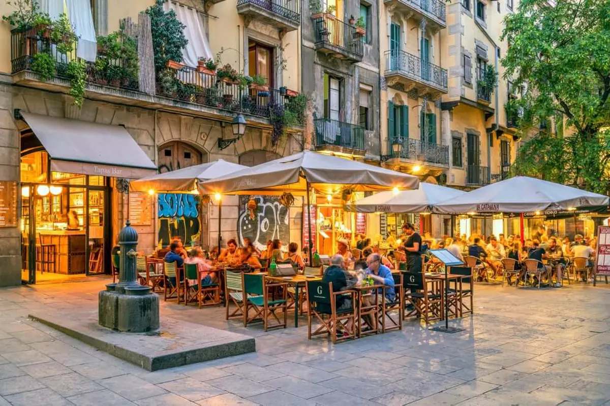 Picasso Museum + El Born: Art and Food in One Morning
