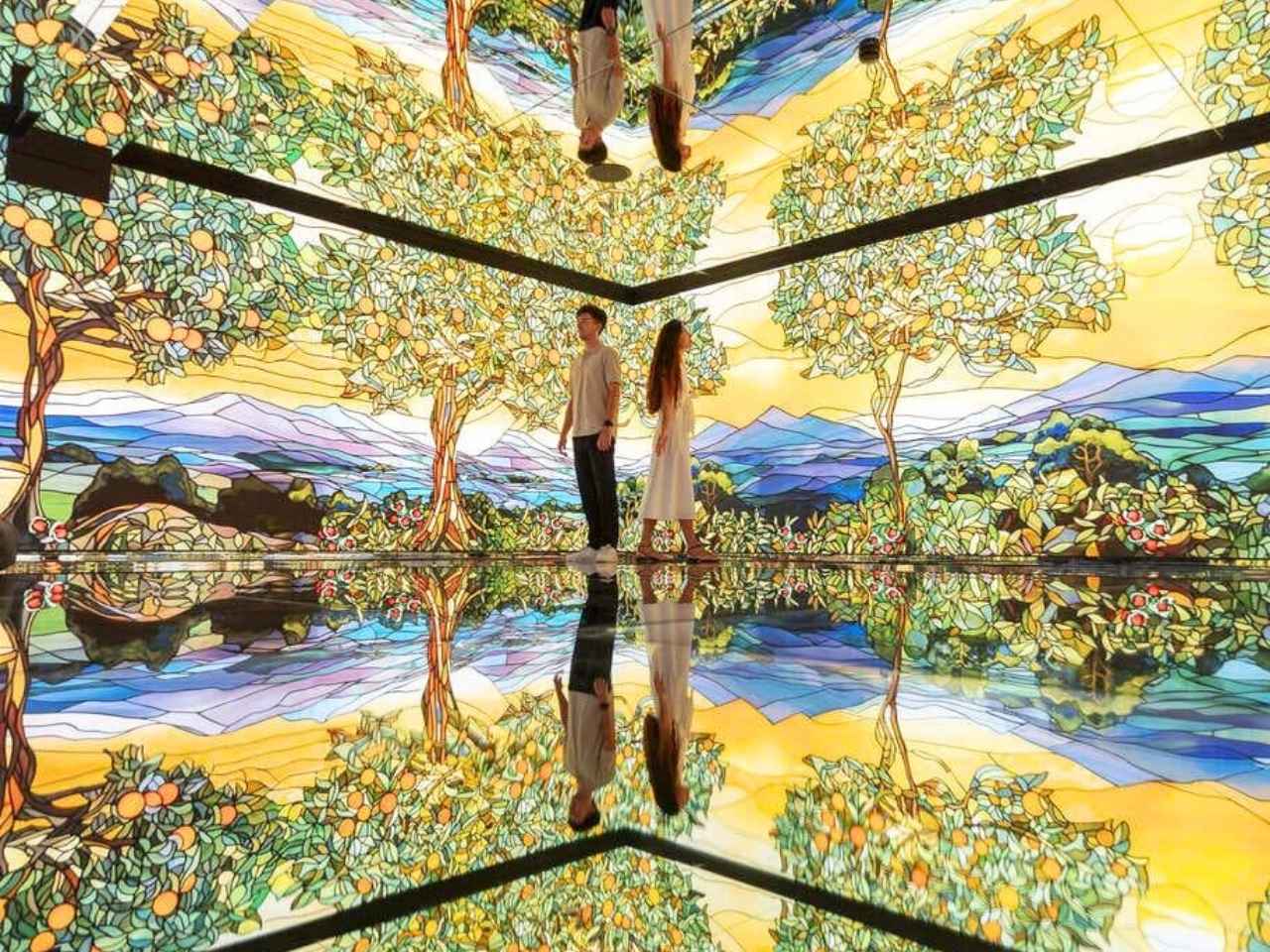 White Rabbit Off-Museum Barcelona — immersive installation with projections and light