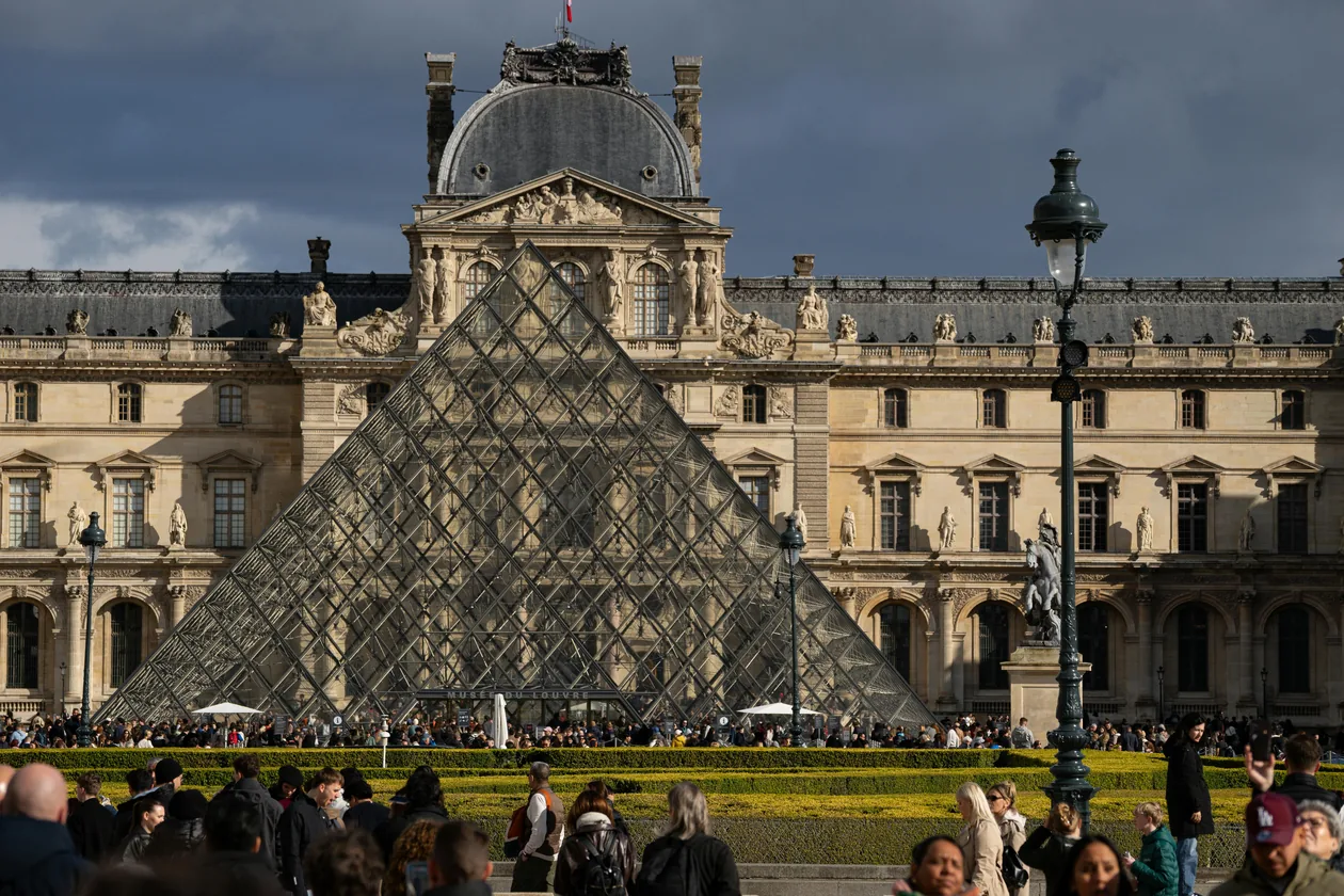 Is the Louvre Worth It? A First-Timer's Honest Guide (2026)