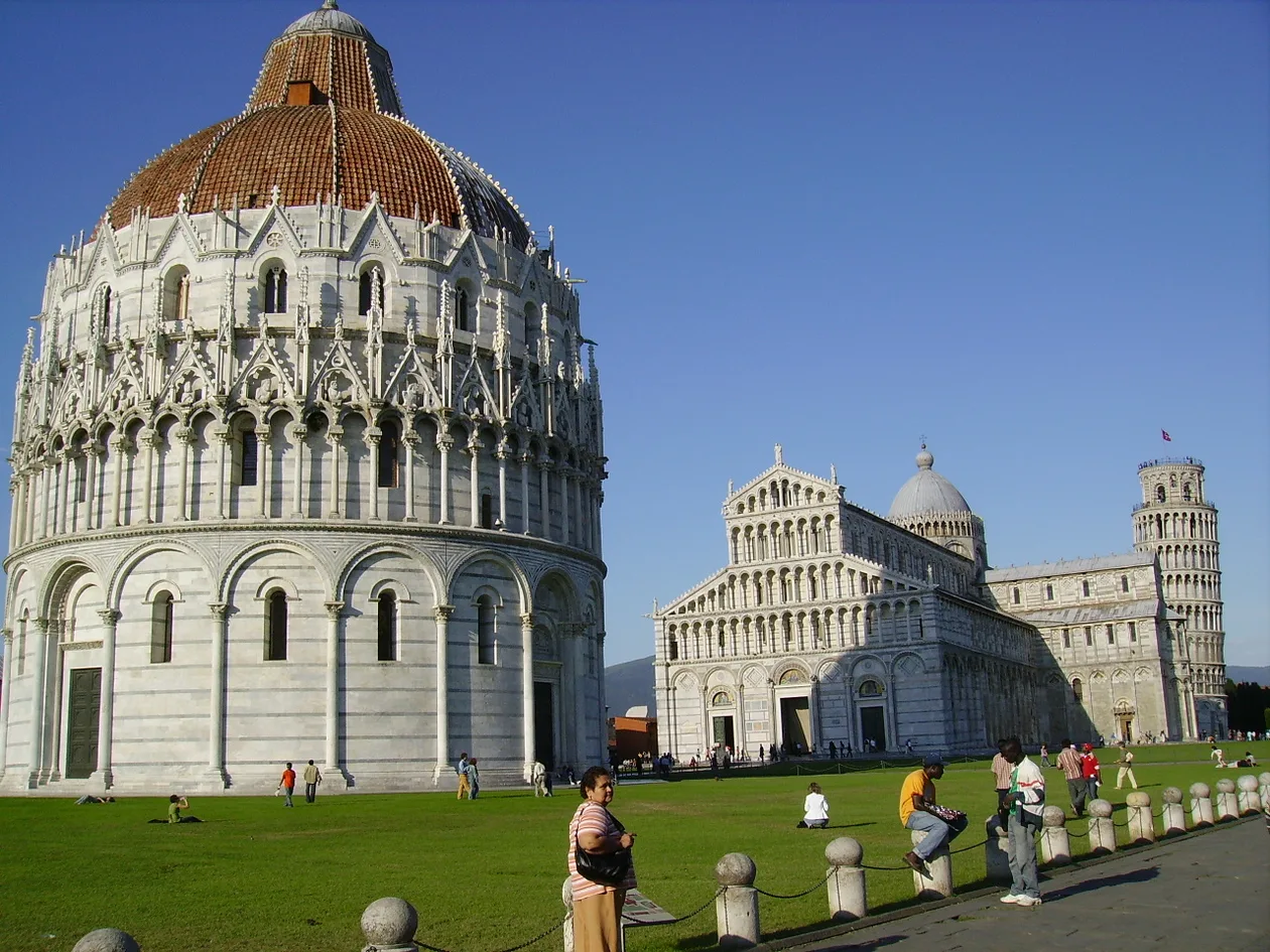 Leaning Tower of Pisa and Piazza dei Miracoli