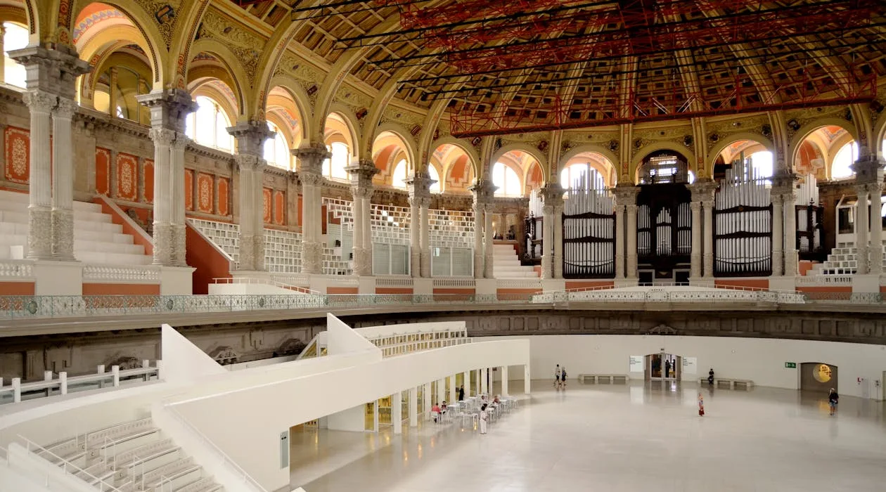 MNAC in 2 Hours: The Best Route Through Barcelona's Biggest Museum