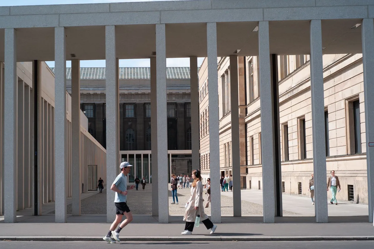 James-Simon-Galerie colonnade, the visitor entrance to the Neues Museum in Berlin