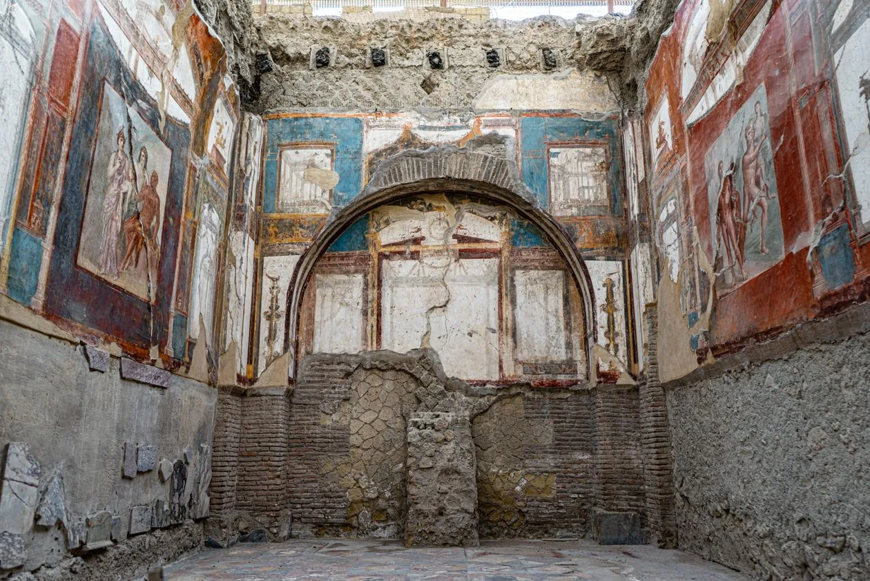 Frescoed hall of the College of the Augustales at Herculaneum