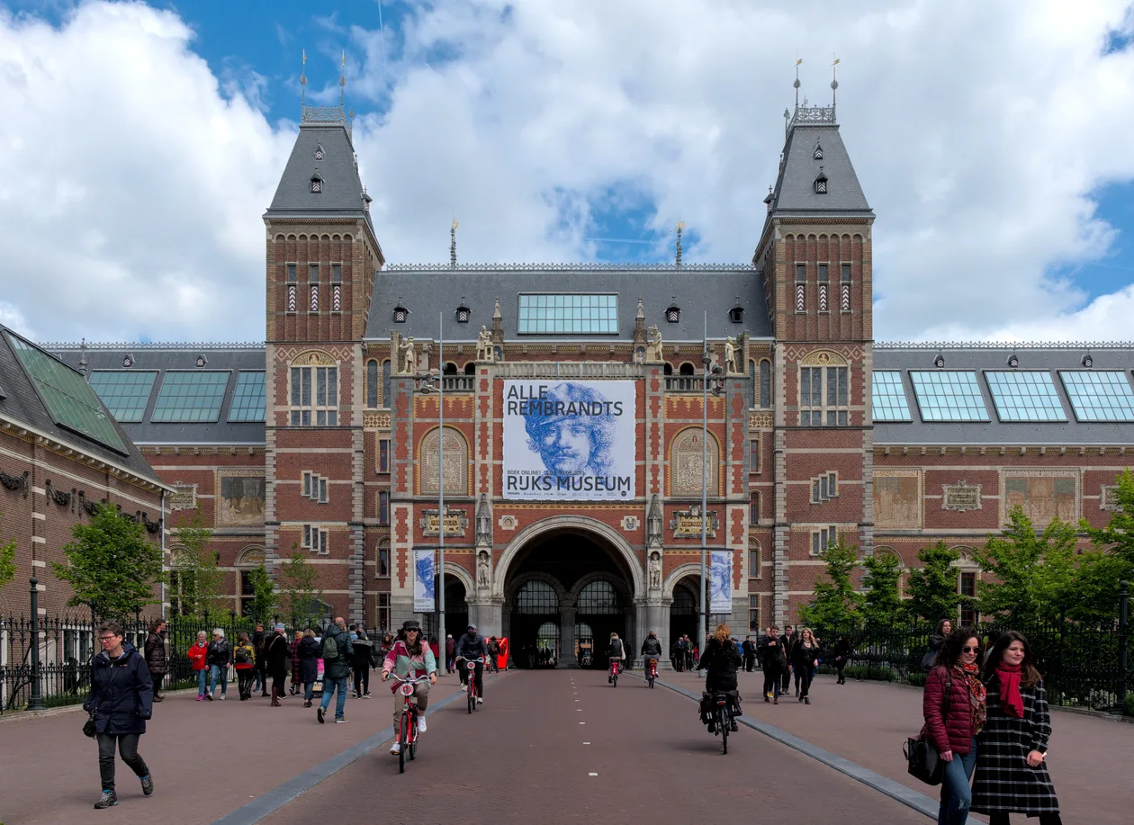 Rijksmuseum vs Van Gogh Museum: Which to Pick (or Both?) 2026